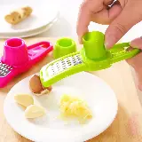 Parutan Serutan Bawang Jahe Alat Penghalus Bumbu Dapur Mini Serbaguna — 4