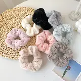 Ikat Rambut Elastis Wanita Anak Halus Kunciran Polos Berbulu Korea — 3