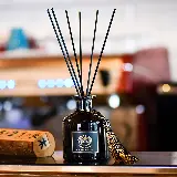 Diffuser Pewangi Ruangan Hotel Dengan Wadah Cantik dan Harum Menyebar — 4