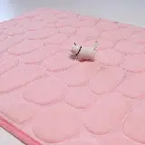 Keset Kamar Mandi Memori Foam Anti Slip Dengan Motif Batu — 1