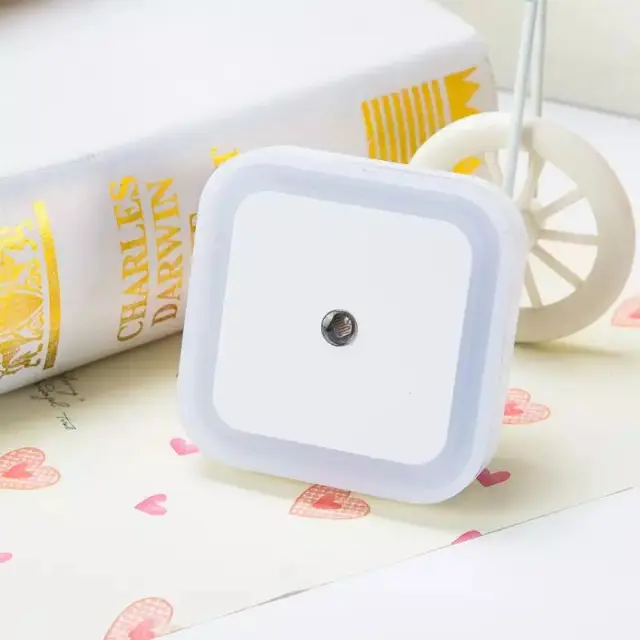Lampu Tidur Unik Aesthetic Led Colok Listrik Dinding Kamar Tidur Kecil