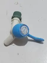 Kran Air Jempol PVC Engkol Ukuran 1/2 dengan Sambungan 3/4 — 6