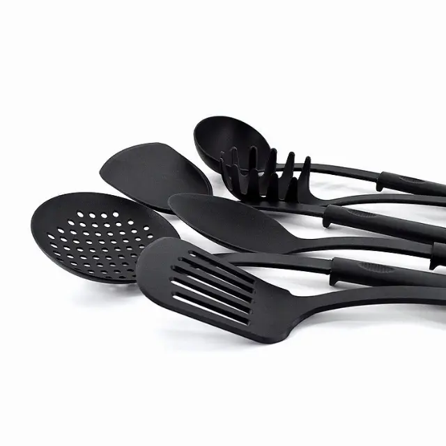 Set Perlengkapan Masak Multifungsi: Spatula, Centong, Dan Saringan