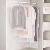 Cover Sarung Gantung Baju Anti Debu PEVA Dengan Resleting — 1