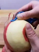 Alat Kupas Kentang / Pisau Kupas Buah / Apple Peeler — 2