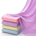 Handuk Mandi Bayi Jumbo Bahan Microfiber Motif Bear 70 x 140 cm - orange - Image 2