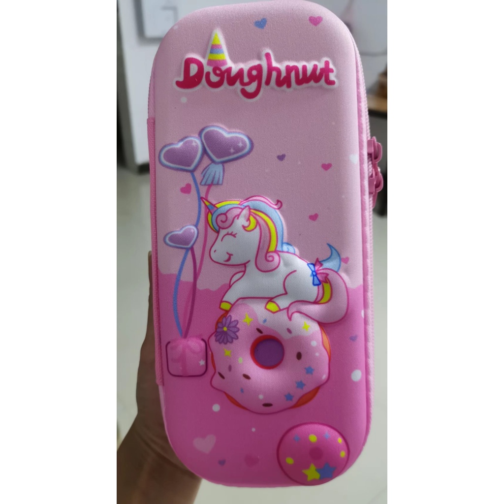 20230504054327d3155a837de064f22812793abd20b905 Kotak Tempat Pensil 3D Untuk Anak Dengan Motif Karakter - Donat Unicorn - Image 1