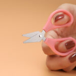 Gunting Alat Potong Kertas Praktis Dengan Desain Mini - 