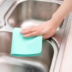 Kanebo Monster Kain Lap Polos Pada Motor dan Mobil 32x21 CM - Image 2