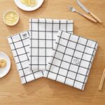 Taplak Meja Anti Air dan Anti Minyak Aneka Motif Kotak - coklat 137x137 - Image 3
