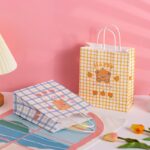 Paperbag Karakter Kartun Beruang Lucu Hampers Bahan Karton - bear biru - Image 4