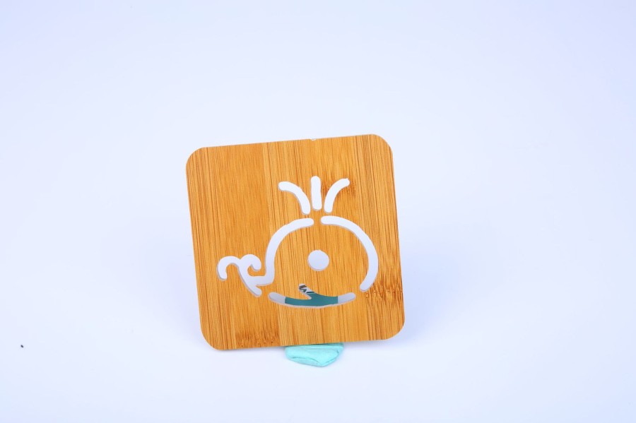 30ef34f0-e36a-417a-ab5c-a9c2929ec2ca Tatakan Kayu Untuk Piring Gelas Panci Motif Hewan Dan Buah. - Kecil Paus - Image 1