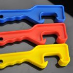 Alat Pembuka Tutup Kaleng Cat Serbaguna dan Air Galon - 