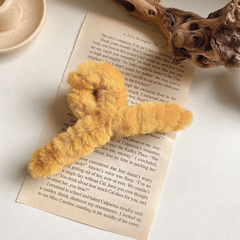 VuotrrJjibbH7giDkJmkBCw24O21np38awA3UiwL Jepit Rambut Bulu Wanita Elegan Dengan Bahan Wol Gaya Aksesoris Korea - kuning - Image 1