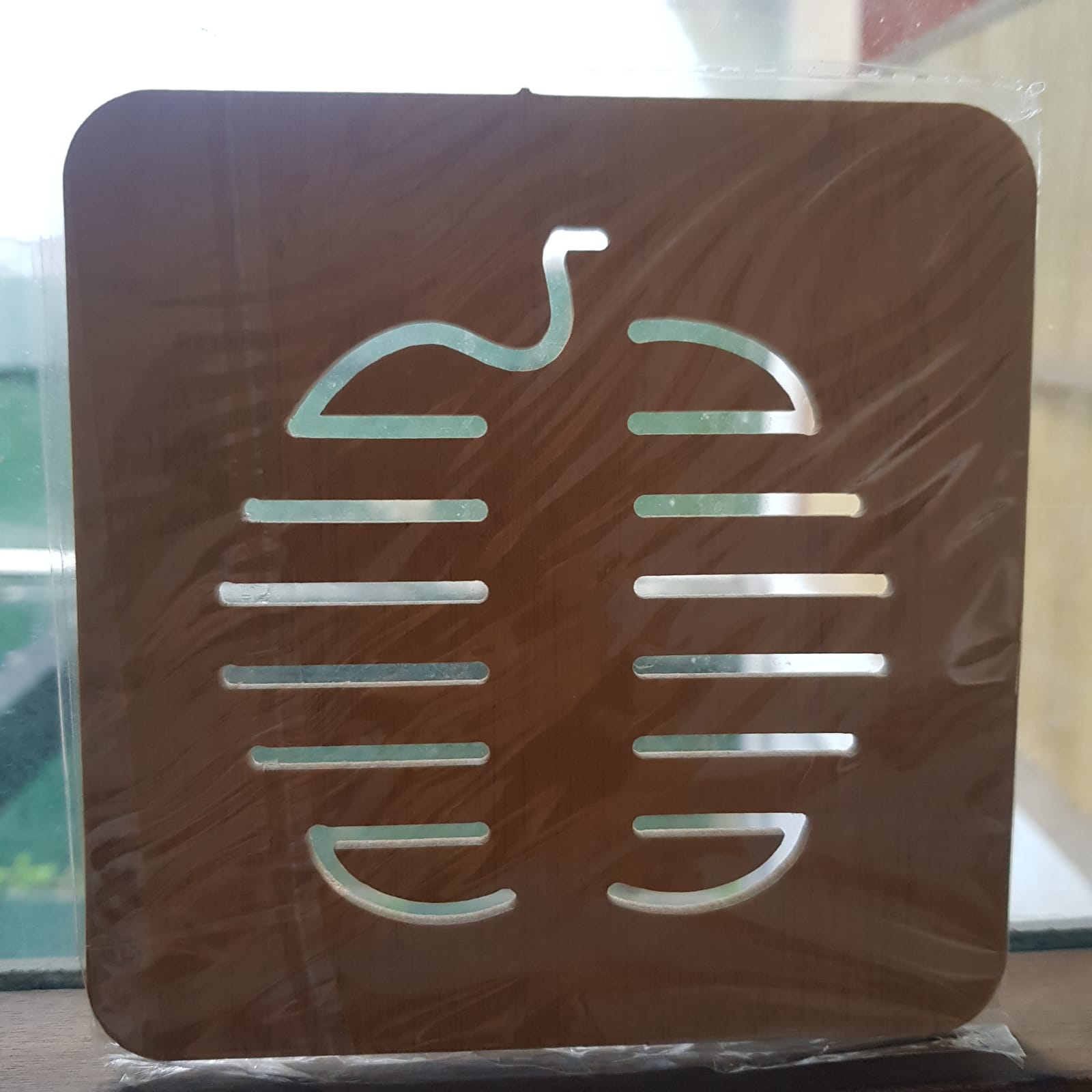 rug-1663226686544-1-1673001398 Tatakan Kayu Untuk Piring Gelas Panci Motif Hewan Dan Buah. - Besar Apel - Image 1