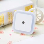 Lampu Tidur LED Colok Listrik Dinding Aesthetic - Putih