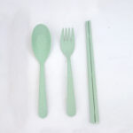 Set Alat Makan Sendok Garpuh Bahan Serat Jerami Gandum - Hijau