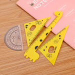 Set Penggaris Plastik Serbaguna dengan Motif Kartun 15 cm - Yellow