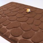 Keset Kamari Mandi Anti Slip Memori Foam Motif Batu - Coklat Tua