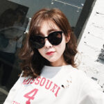 Kacamata Hitam Pantai Wanita Kekinian Korean Design Retro - Hitam Garis - Image 7