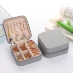 Kotak Penyimpanan Perhiasan dan Aksesoris untuk Anting Cincin Kalung - Abu