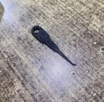 Pembersih Port Colokan Speaker HP Alat Pembersih Debu Lubang Speaker - Hitam