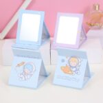 Cermin Rias Kaca Lipat Persegi Model Buku dengan Motif - Sedang - Image 4