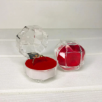 Tempat Cincin Mika Kristal Elegan Wadah Perhiasan Acrylic Unik - Merah - Image 7