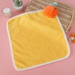 Lap Tangan Handuk Gantung Dengan Motif Karakter 3D - Kuning