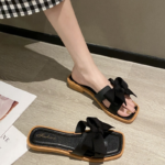 Sandal Selop Wanita Bahan Karet Dengan Model Pita Stylish - Hitam 38-39 - Image 6