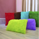 Bantal Sofa Bulu 2 Tampilan Aesthetic Elegan Dekorasi Kamar Ruangan - Hijau - Image 2