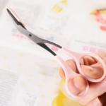 Gunting Alis Mata Perapi Stainless Steel Desain Presisi Sisir Pisau - Image 3