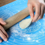 Alas Adonan Kue Silikon Anti Lengket Fleksibel Mudah Dibersihkan - Biru Kcl - Image 5