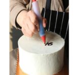 Alat Dekorasi Kue Silicone Icing Pen Spuit Suntikan Cream Cake Praktis - Image 5