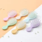 Sisir Anak Kecil Bulat Mini Hair Brush Praktis Dan Nyaman Bagi Sikecil - Putih - Image 6