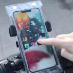 Sarung HP Anti Air Pouch HP Transparant Waterproof Case - Image 3