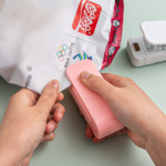 Alat Perekat Snack Makanan Mini Praktis untuk Kemasan Lebih Rapi - PINK - Image 7