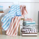 Handuk Mandi Dewasa Bayi Strip Salur Bulu Lembut Tali Gantung - Random